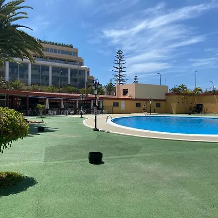 En Cristianos - Free Wifi * Los Cristianos (Tenerife)